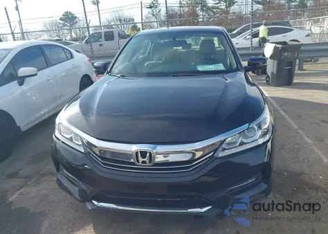 2017 Honda Accord Ex-L z USA, uszkodzony, nr VIN 1HGCR2F88HA101841